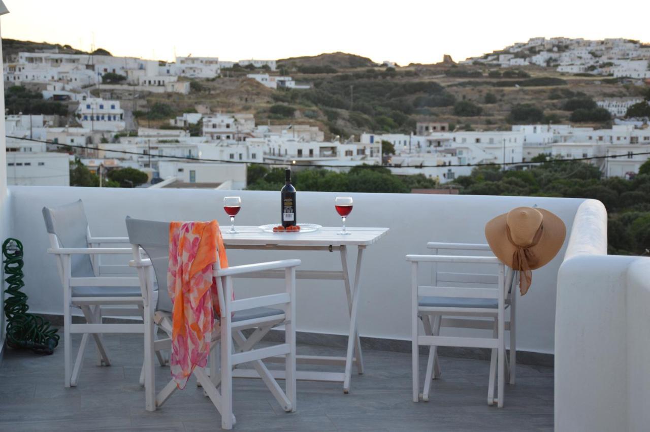 Rhyolite Apartment Τριοβάσαλος Εξωτερικό φωτογραφία